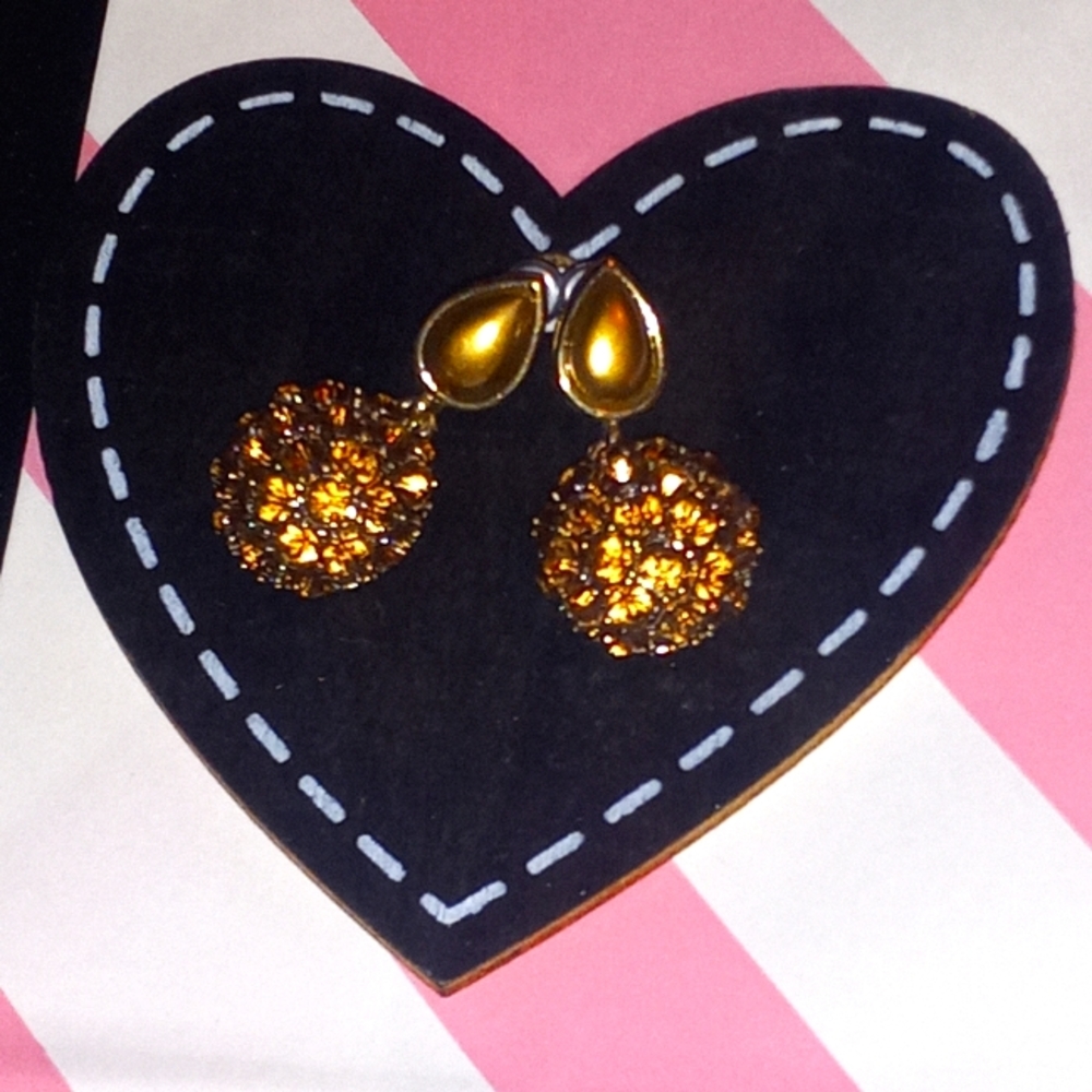 1" Gold 2 Tier Drop Earrings w/Teardrop Post & Deatiled 2nd Tier